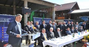 Iz Vukovara: Pobijedili smo na svim izborima u zadnje tri i pol godine, pobijedit ćemo i na parlamentarnim!
